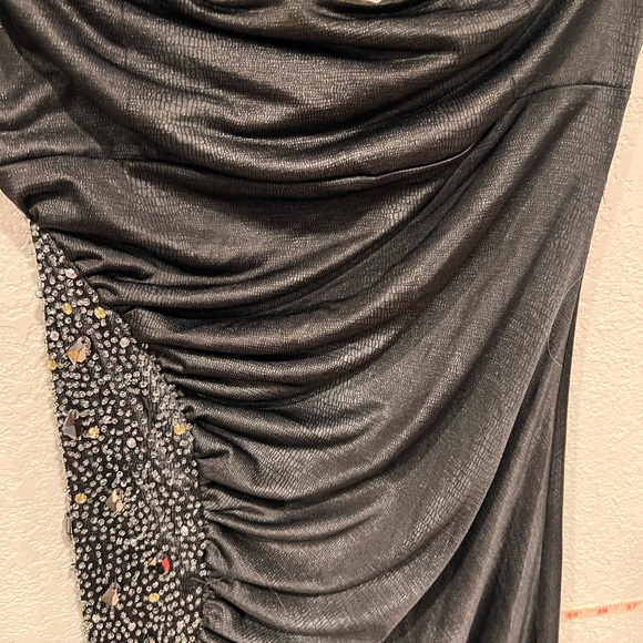 Mini dress - Picture 2 of 5